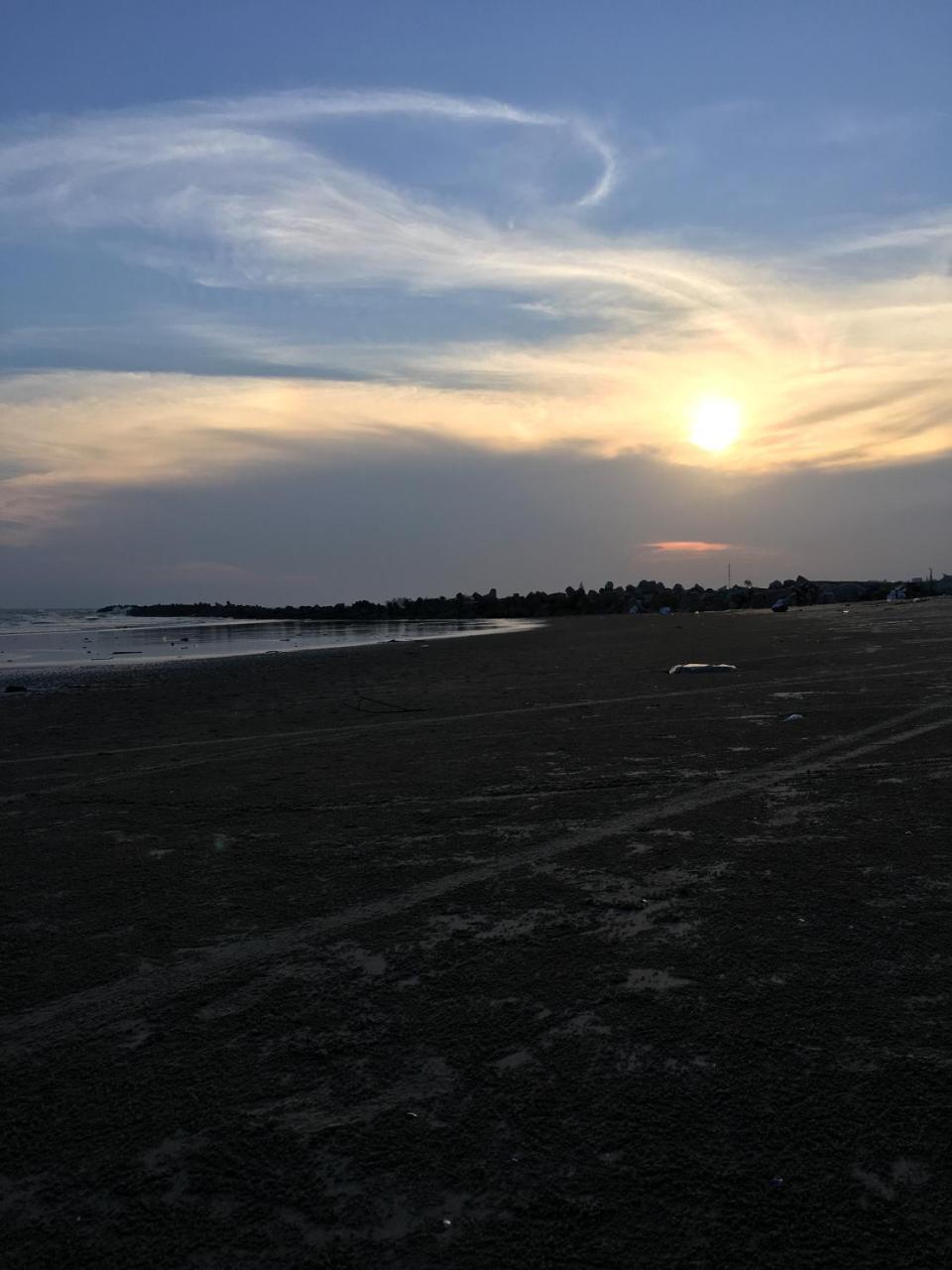 Hotel Tan Phu Лаги Экстерьер фото